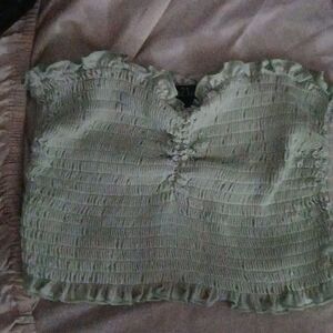 Rue21 Size Med Light Green Ruffled Crop Top